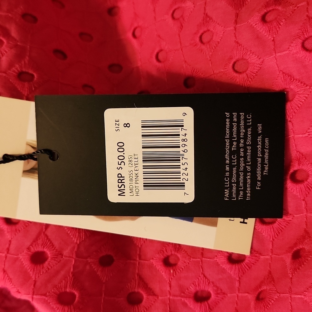 The Limited Hot Pink Eyelet Tailored Short Size 8 - Picture 15 of 15